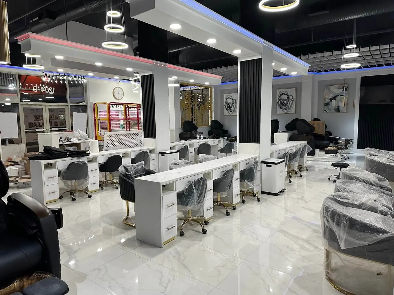 Hermes T Salon & Suites furniture by D3, photo 5